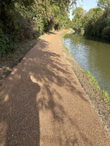 Read more about the article What is Tar and Chip? The Traditional Driveway Solution
