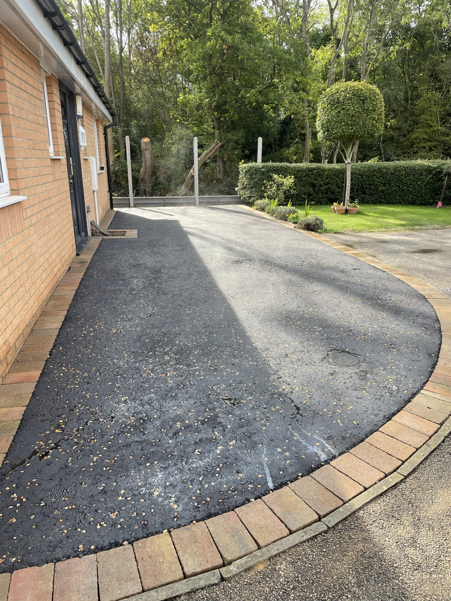 You are currently viewing What to Look for When Choosing a Driveway Contractor