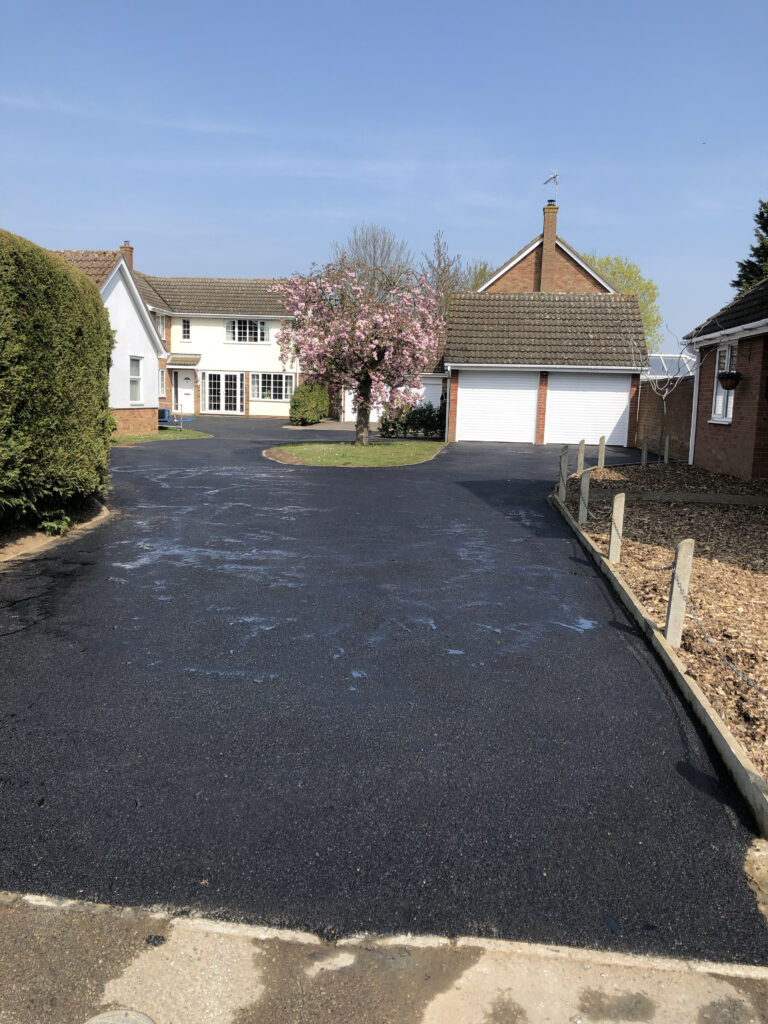 Read more about the article Spring Driveway Maintenance Checklist: What to Do After Winter
