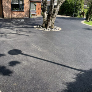 Heritage Roadways Ltd, tarmac driveway with tree detail