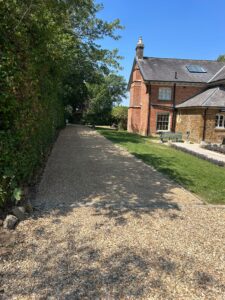 Read more about the article Another Surface Dressing Driveway Completed in the Cotswolds